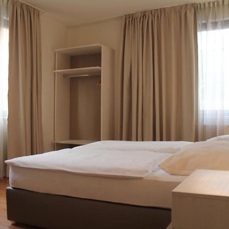 Hotel Centro Stuttgart Zewnętrze zdjęcie