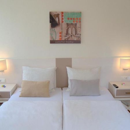 Hotel Centro Stuttgart Pokój zdjęcie